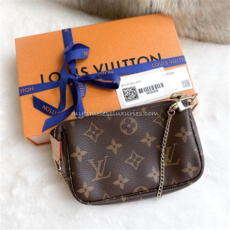 louis vuitton mini pochette price singapore|louis vuitton monogram pochette.